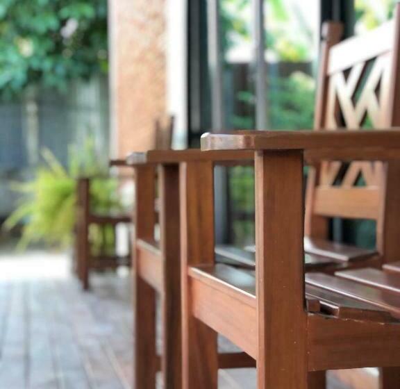 Отель Fineuphome บ้านพักเหมาหลัง 3 ห้องนอน 2 ห้องน้ำ ห้องครัว ห้องรับแขก ห้องรับประทานอาหาร พร้อมสระว่ายน้