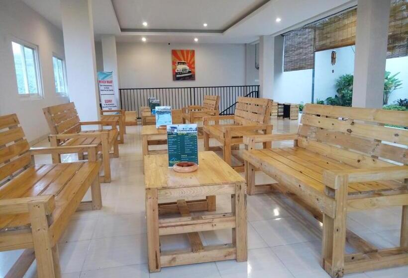 فندق Fredelia Homestay