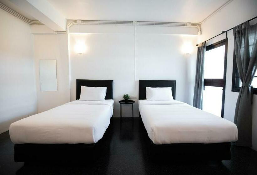 هتل Inn My Place