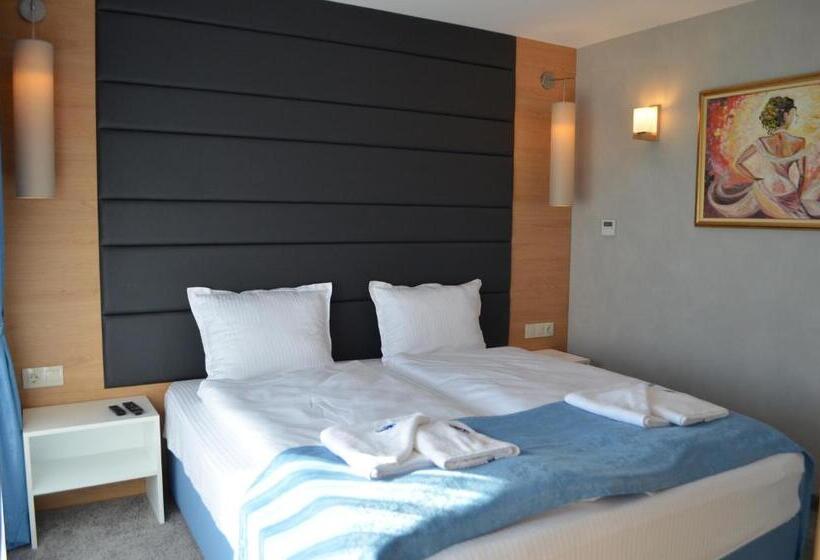 בית מלון כפרי Mobi Dick Family