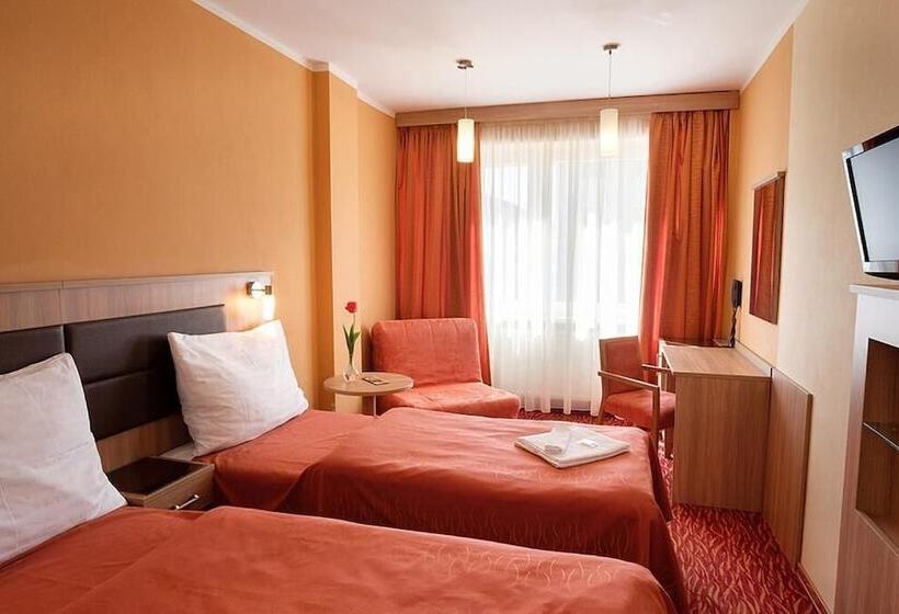 בית מלון כפרי Opera