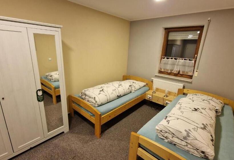 ホテル & Restaurant   Zum Schleicher Kuckuck