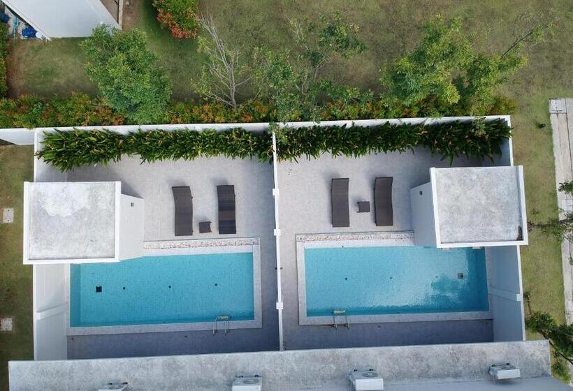 호텔 Toledo Pool Villa