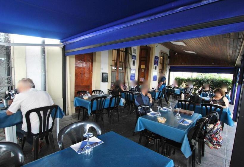 Отель Tres Leones