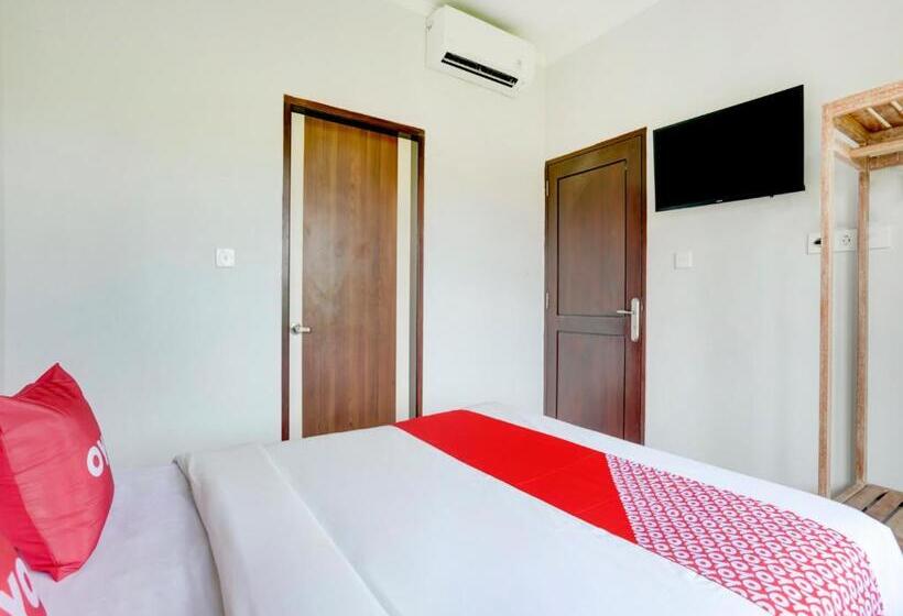 בית מלון כפרי Vaccinated Staff  Oyo 90022 Puri Kramas Canggu