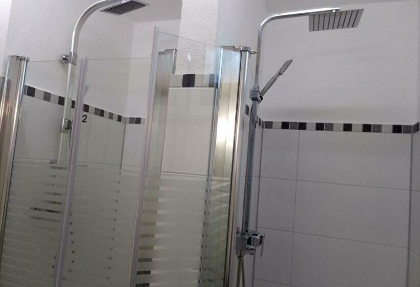 ペンション 3 Monteurzimmer Als Wohngemeinschaft Zur Selbstversorgung