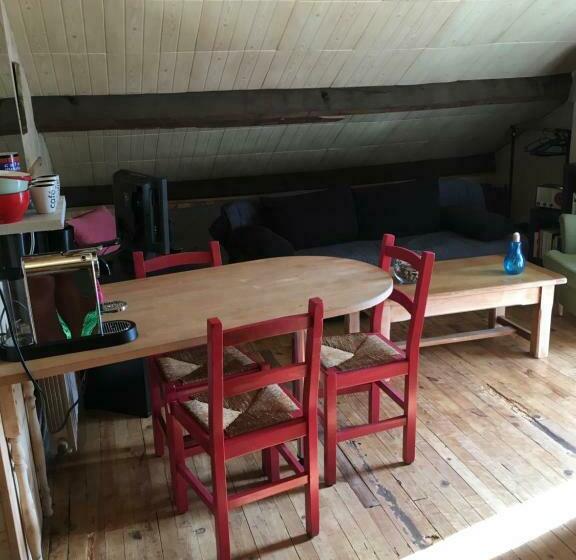 פנסיון A La Fontaine