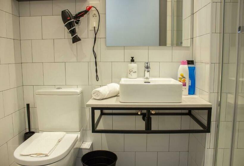 Pensión B4r Self Check In