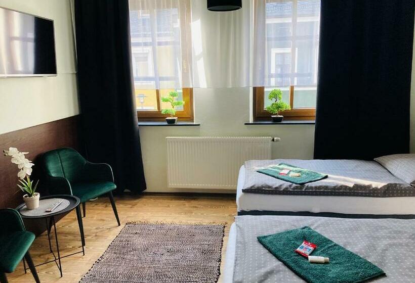 ペンション Caffe Boulevard Penzion