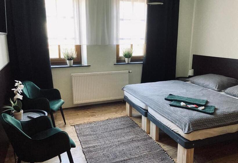 ペンション Caffe Boulevard Penzion