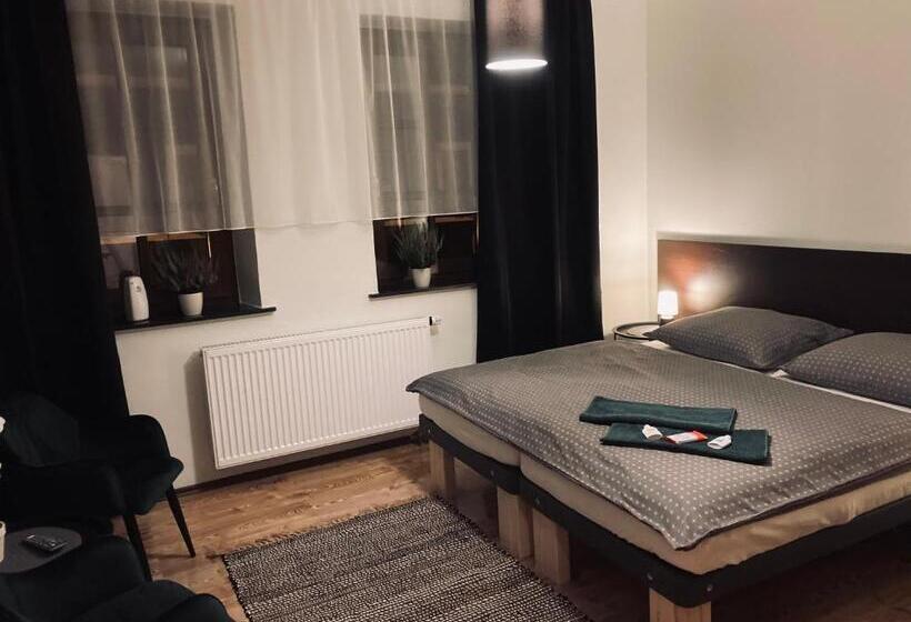 ペンション Caffe Boulevard Penzion