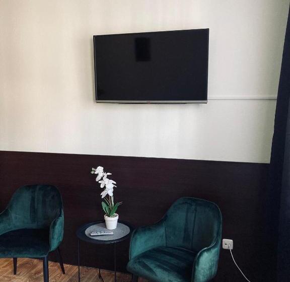 ペンション Caffe Boulevard Penzion