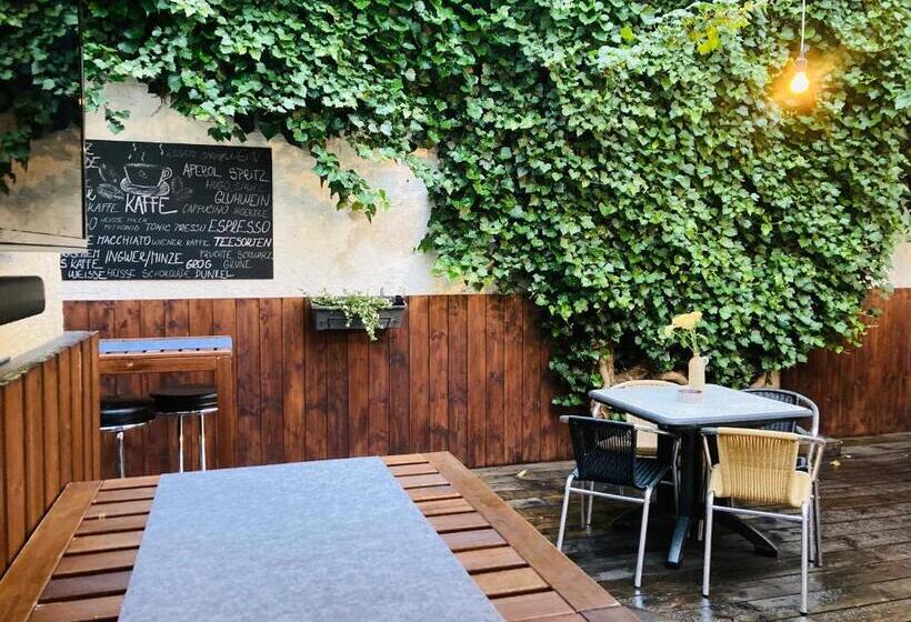 ペンション Caffe Boulevard Penzion