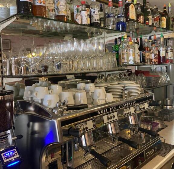 ペンション Caffe Boulevard Penzion