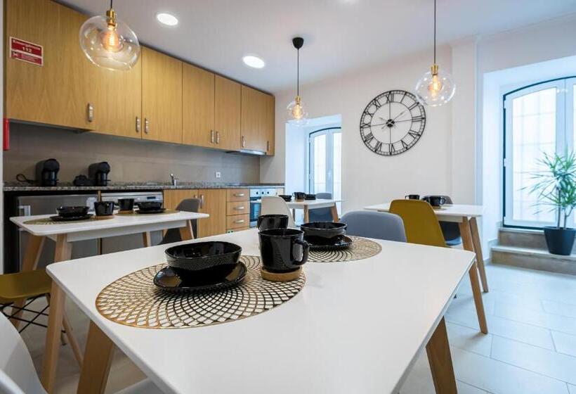 پانسیون Comtesse Lisbonne Guest House By Homing