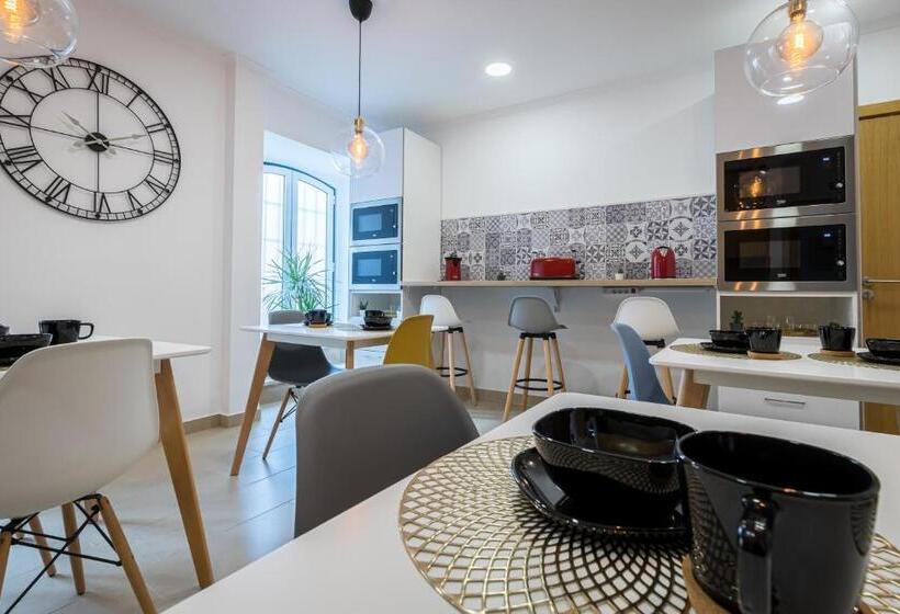 پانسیون Comtesse Lisbonne Guest House By Homing