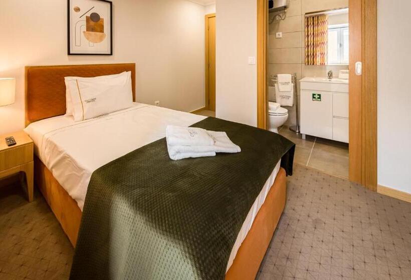 پانسیون Comtesse Lisbonne Guest House By Homing