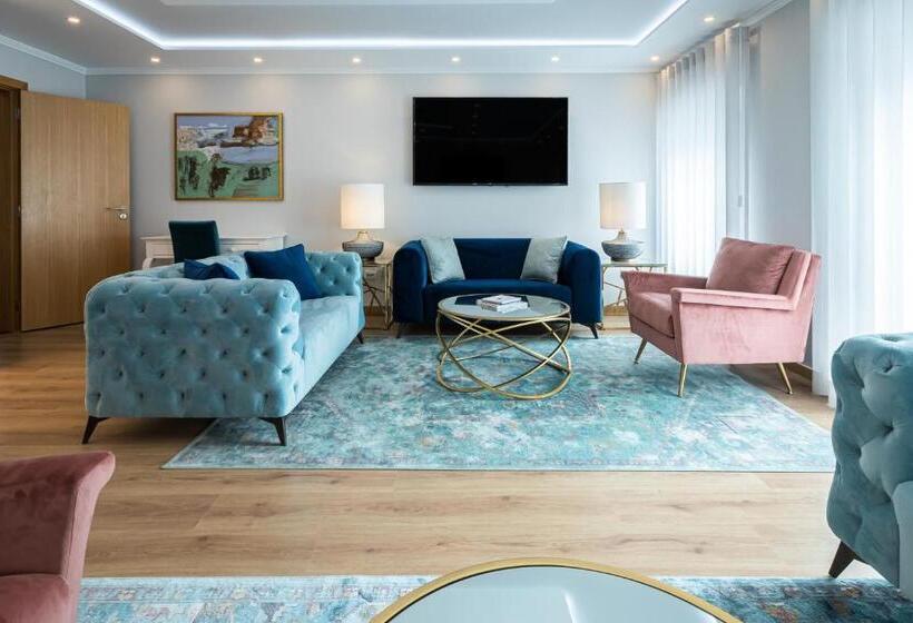 پانسیون Comtesse Lisbonne Guest House By Homing