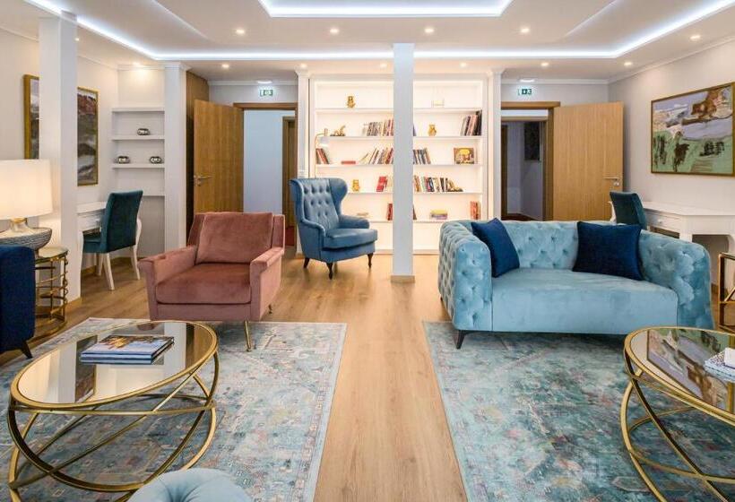 پانسیون Comtesse Lisbonne Guest House By Homing