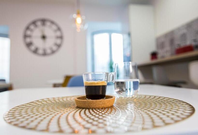 پانسیون Comtesse Lisbonne Guest House By Homing