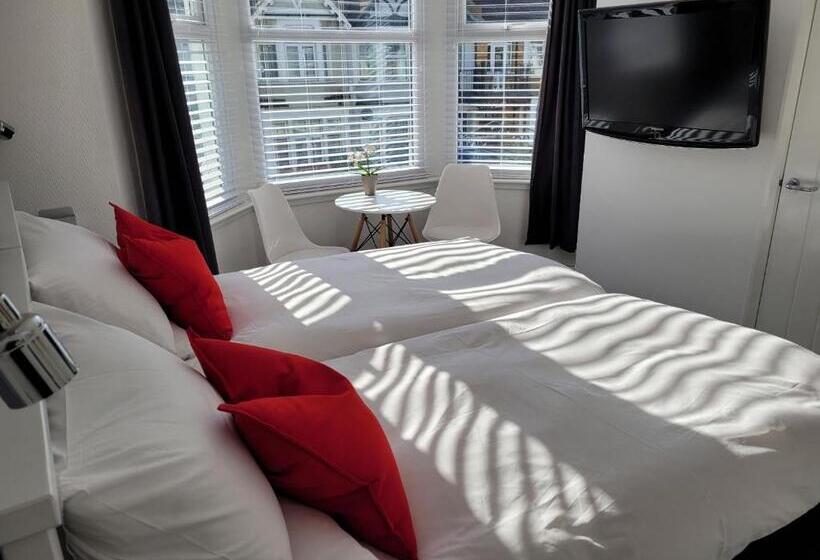 پانسیون Edelweiss Guest House