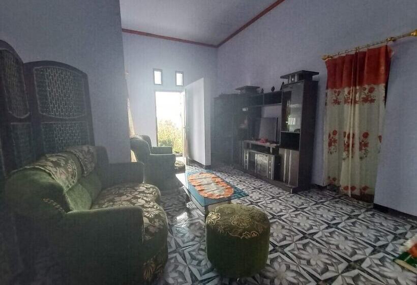 פנסיון Elen Homestay By Abm