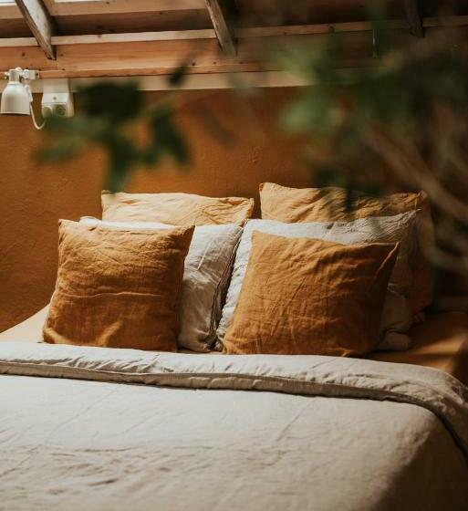 بنسيون Guesthouse In Het Voorhuys