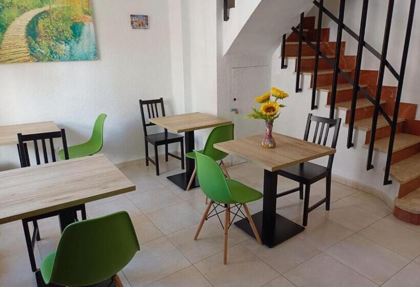 ペンション Hostal El Perelló, Valencia