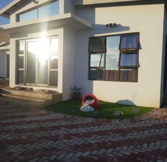 פנסיון Onnie Guesthouse