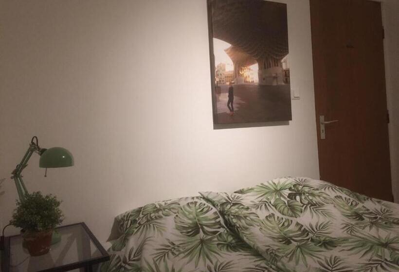 膳宿费 Op Nijverdal