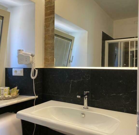 펜션 Red House Accomodation Potenza Picena