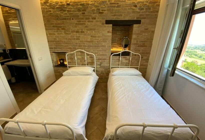 펜션 Red House Accomodation Potenza Picena