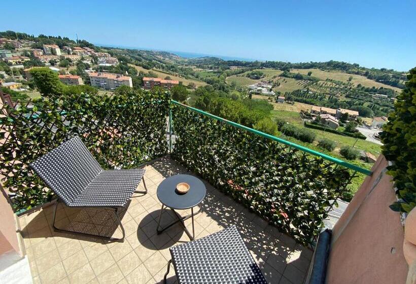 펜션 Red House Accomodation Potenza Picena