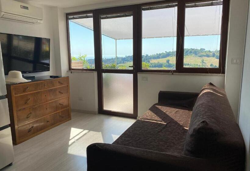 펜션 Red House Accomodation Potenza Picena