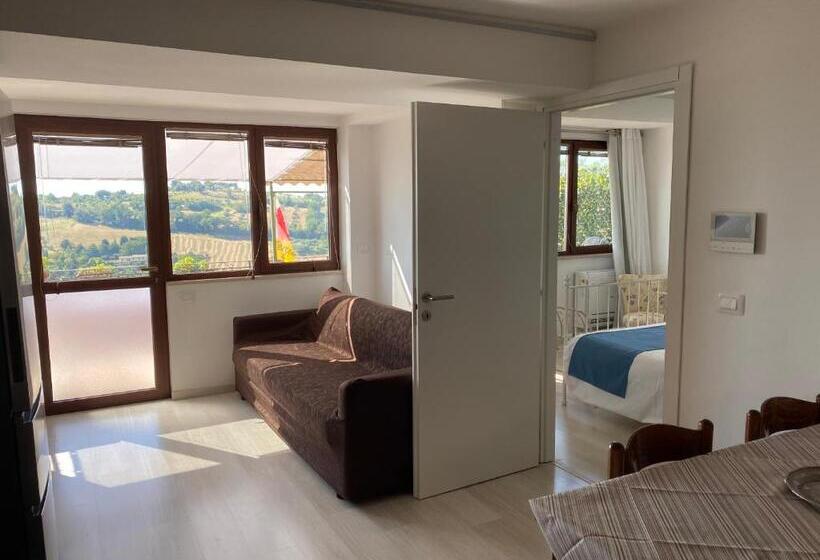 펜션 Red House Accomodation Potenza Picena