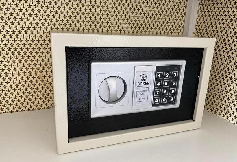 펜션 Red House Accomodation Potenza Picena