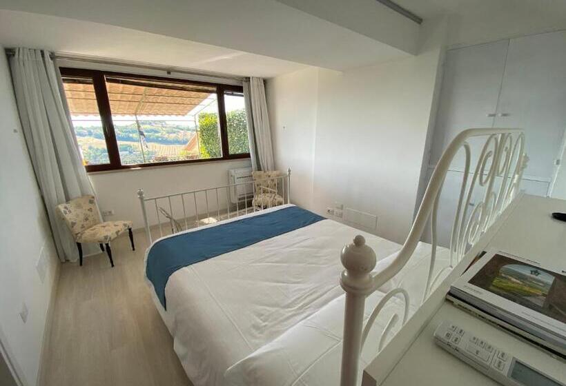 펜션 Red House Accomodation Potenza Picena