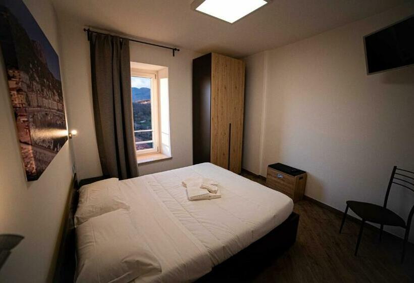 بنسيون Residenza Scaringelo