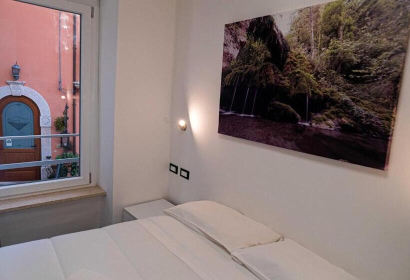 بنسيون Residenza Scaringelo