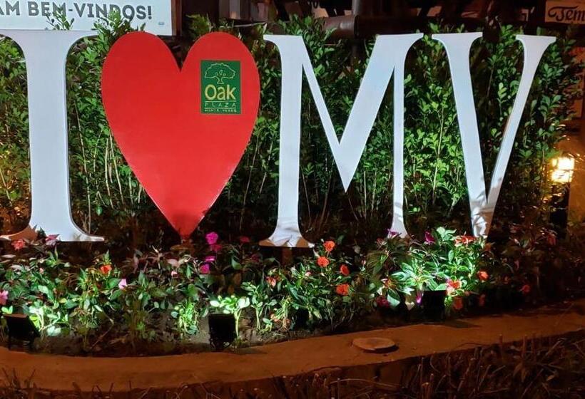 Pousada Oak Plaza