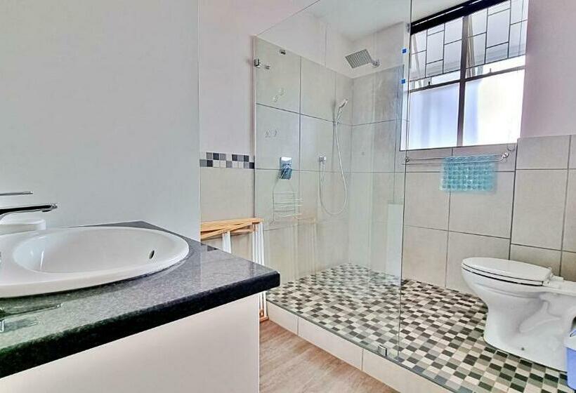 استراحتگاه Summerhill Self Catering Holiday Accommodation