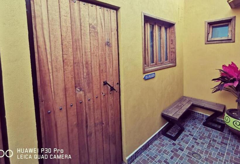 فندق صغير Posada Mi Angel