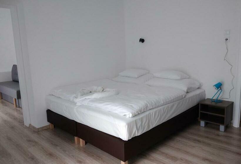 Bed and Breakfast Diana Panzió