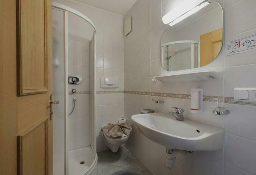 Bed and Breakfast Garni Ziernheld