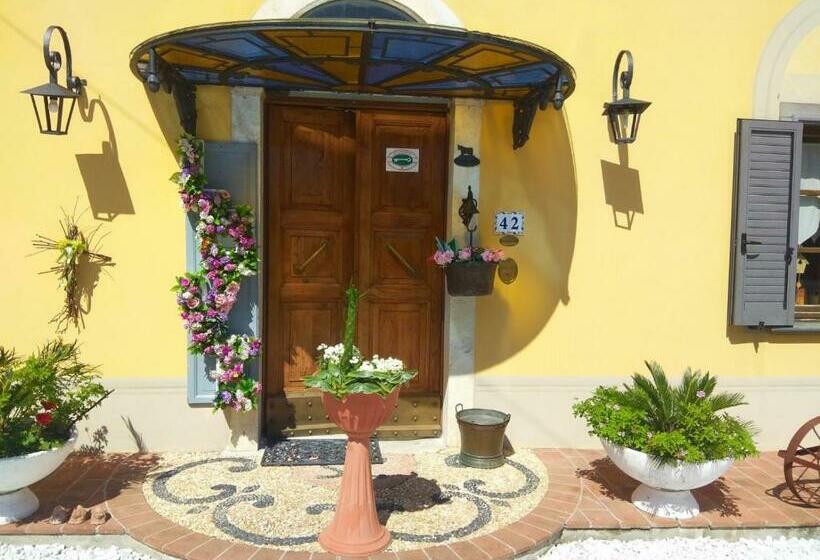 ベッドアンドブレックファースト Jasmine Cottage