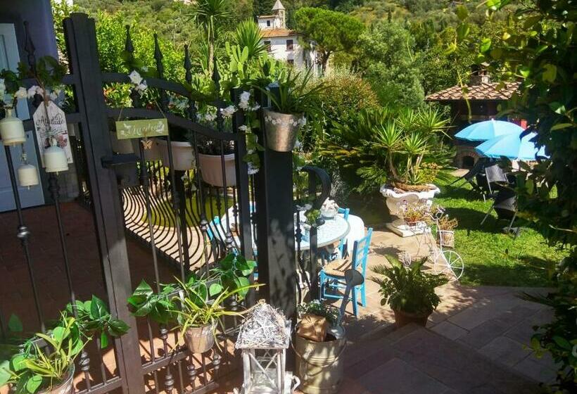 ベッドアンドブレックファースト Jasmine Cottage