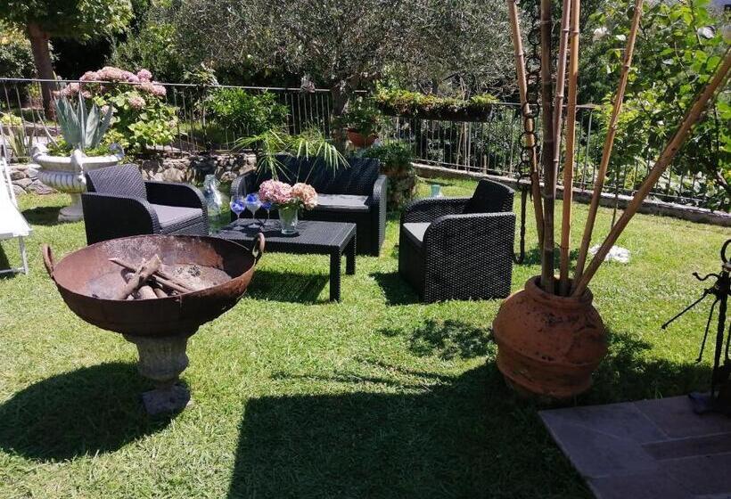 ベッドアンドブレックファースト Jasmine Cottage