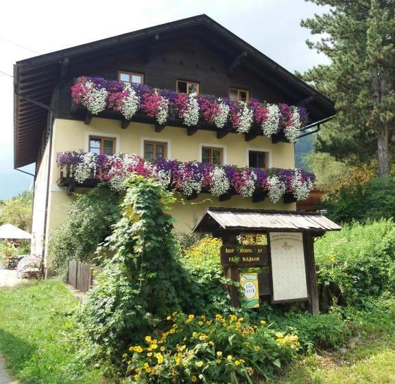 צימר Köstlhof, Familie Hassler