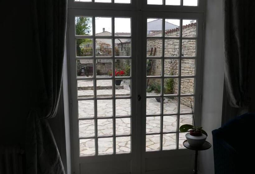 住宿加早餐 La Rochelle Et L Aunis