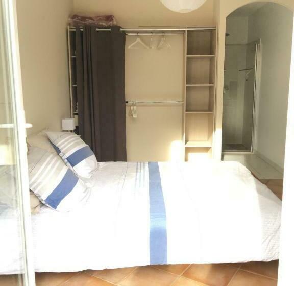 ベッドアンドブレックファースト Les Marguerites